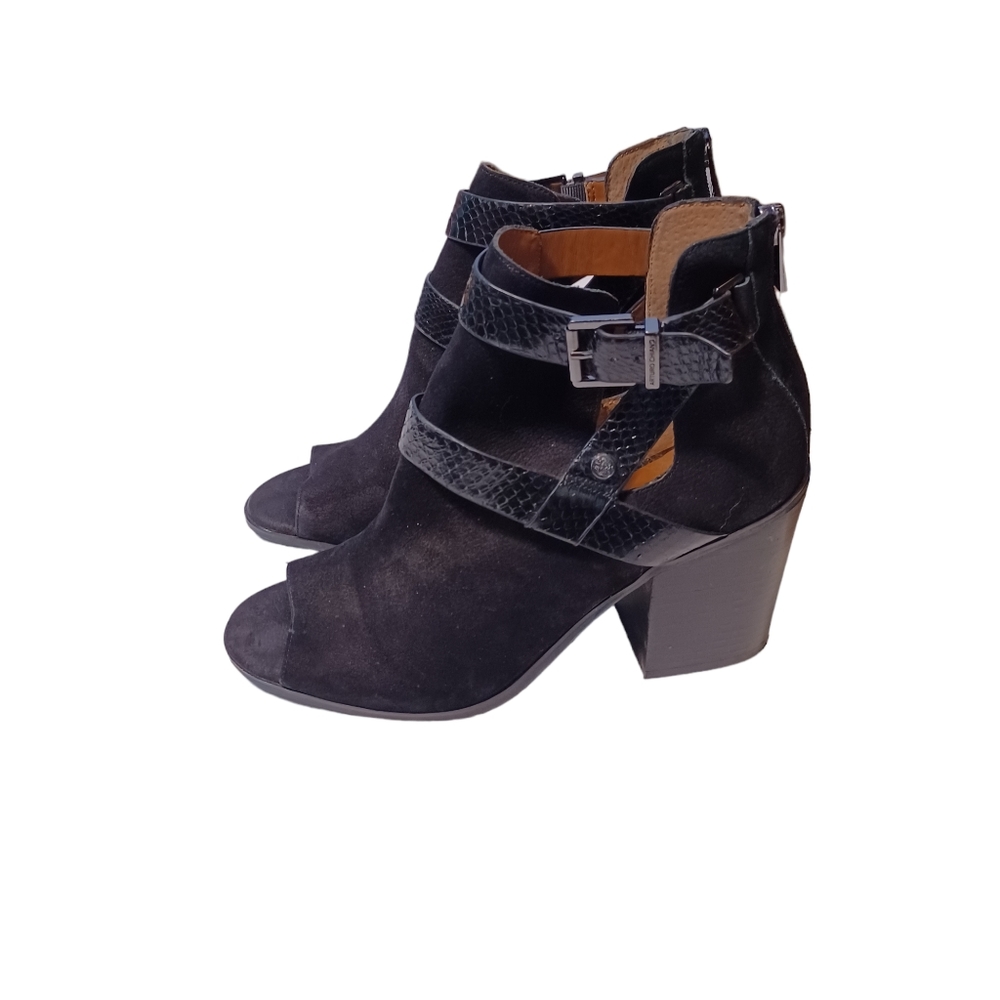 Arturo Chiang Caraleigh Peep Toe Booties Size 9.5